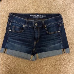 American Eagle Size 4 Midi Jean shorts